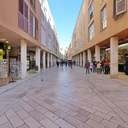 Gasthuis Neva Modern Zadar