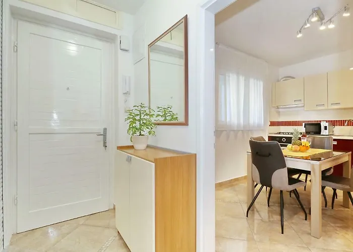 Neva Modern Gæstehus